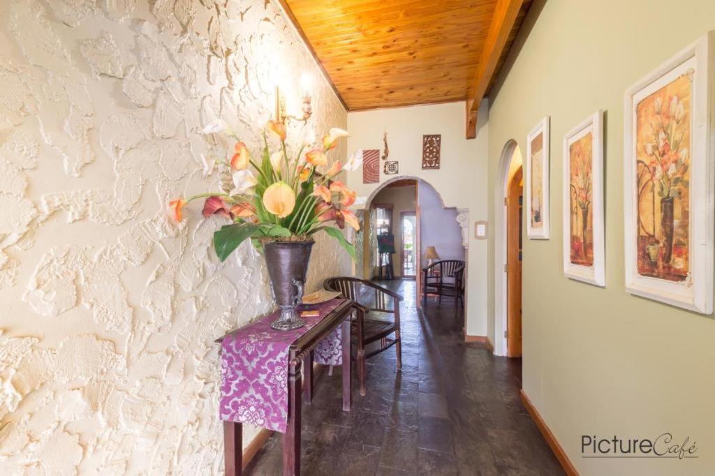 Just Tiffany Guest House & Conference Facility Почефструм Экстерьер фото